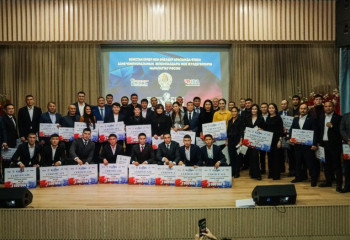 Российский коуч будет поднимать казахстанским боксерам самооценку