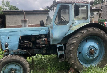 Тракторист из Костаная сотрудничает с Gucci, Louis Vuitton и Prada