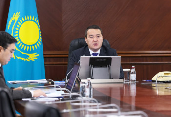 Әлихан Смайылов инвестициялық ахуалды жақсарту жөніндегі кеңес отырысын өткізді