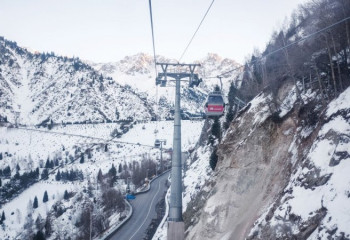 Дорогу на Шымбулак закрыли из-за угрозы схода лавин