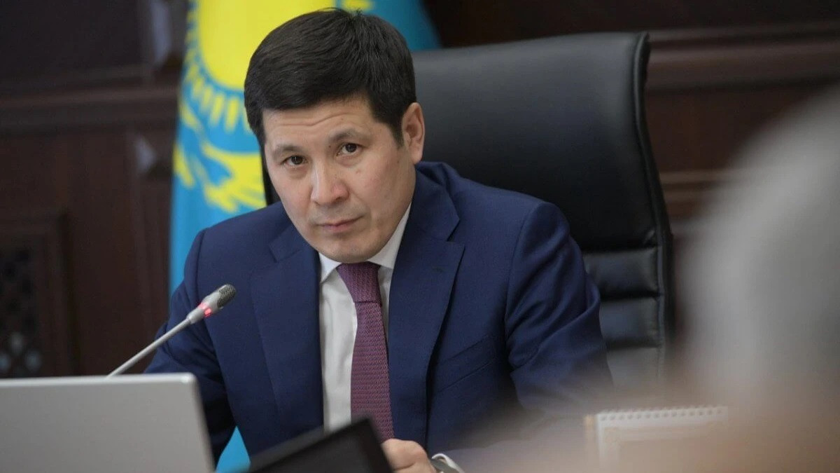  politic.kz 