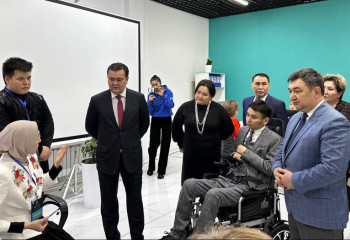 О поддержке лиц с инвалидностью в Казахстане рассказал Дархан Кыдырали