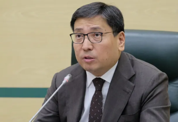 Ерболат Досаев Алматы қаласының әкімі болып қайта тағайындалды