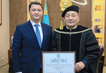 Ералы Тоғжанов құрметті профессор атанды