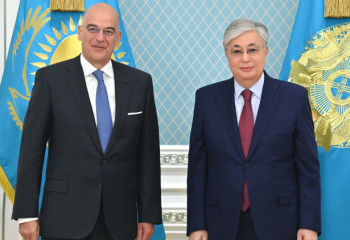 Мемлекет басшысы Грекияның Сыртқы істер министрін қабылдады