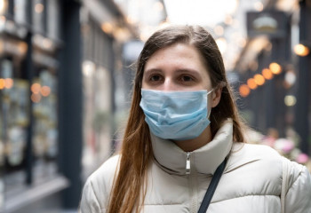 Алматылықтарға қоғамдық орындарда маска тағу ұсынылды