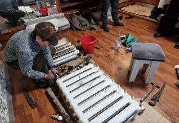 В 12 домах Экибастуза устанавливают батареи и меняют стояки