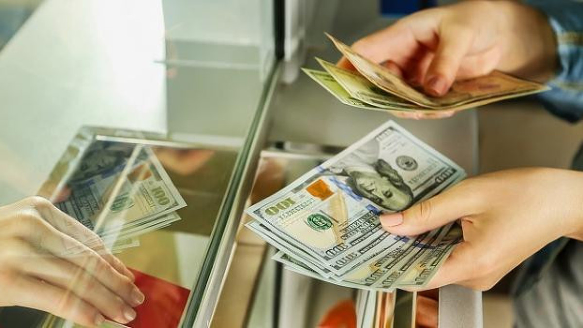 Биржада ұлттық валюта әлсіреді