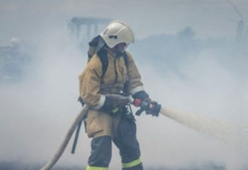 Алматыда дүкендегі өрт кезінде газ баллоны жарылды