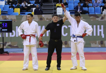 Астанада қоян-қолтық ұрыстан жарыс басталды