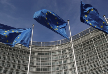 ЕС запрашивает коллегии ВТО по торговым спорам с Китаем