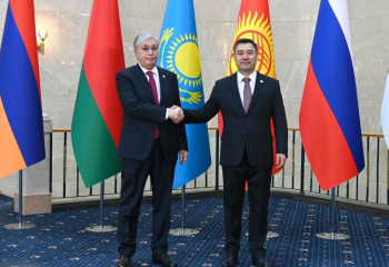 Жапаров Қазақстан Президентін «Ала-Арча» резиденциясында қарсы алды