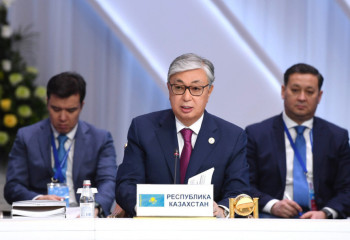 Tokayev arrives in Bishkek