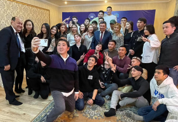 Дархан Қыдырәлі 