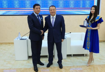 Индустрия және инфрақұрылымдық даму министрі құрылысшыларды мемлекеттік наградамен марапаттады