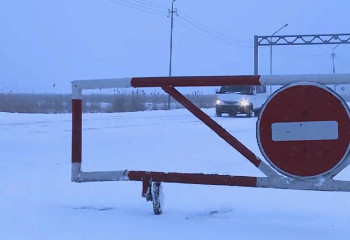 Күн райының күрт суытуына байланысты бірнеше өңірде жол жабылды