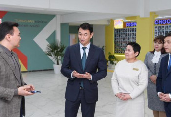 Түркістанда цифрлық білім беру платформасы сынақтан өткізіліп жатыр