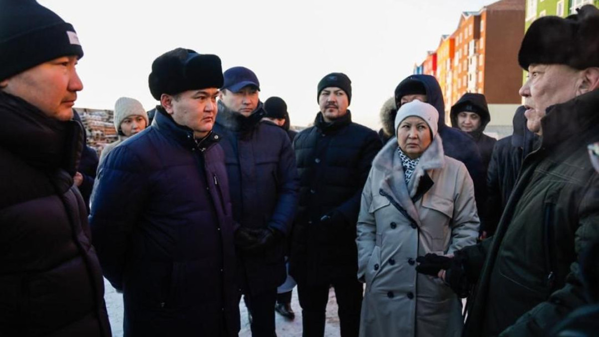 Астана әкімі тағы бес тұрғын үй кешенінің үлескерлерімен кездесті