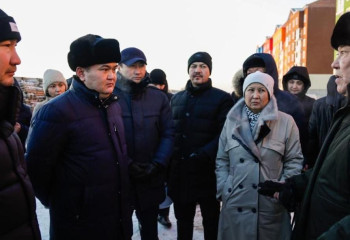 Астана әкімі тағы бес тұрғын үй кешенінің үлескерлерімен кездесті