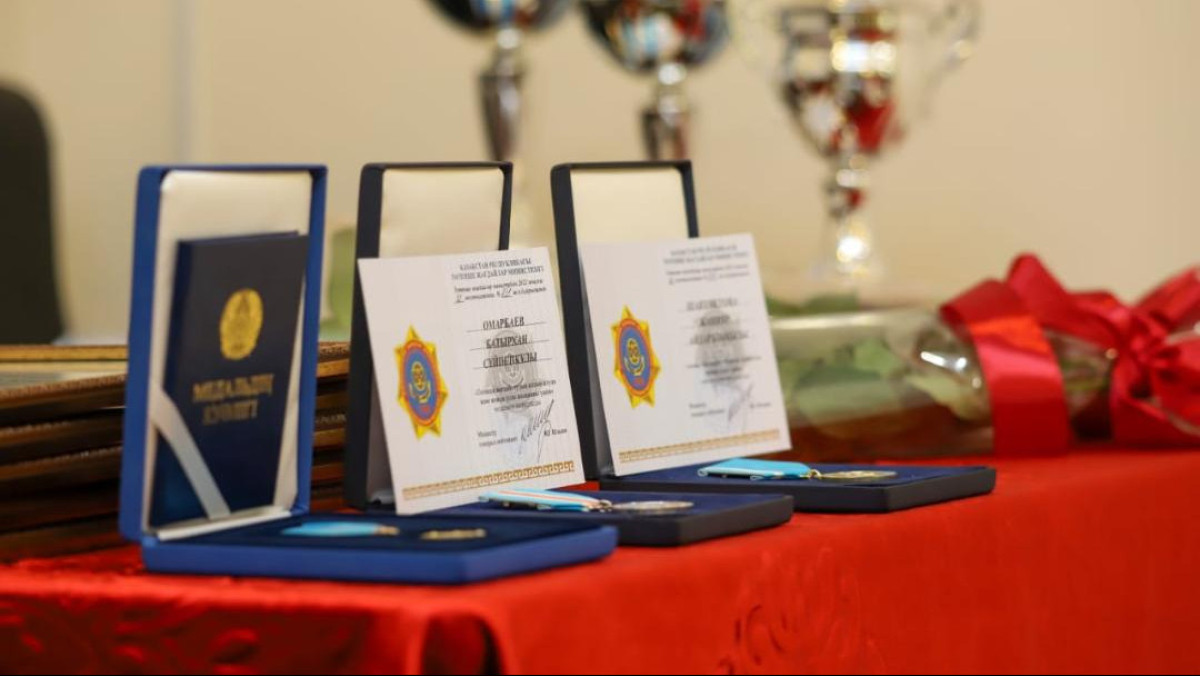 Медалю «Ерлігі үшін» награжден огнеборец Алматинской области
