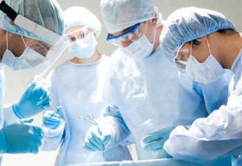 Түркістанда 89 жастағы тұрғынға күрделі ота жасалды