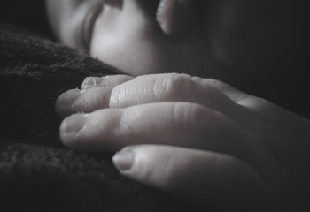 Бросившую новорожденного ребенка мать нашли в Актобе