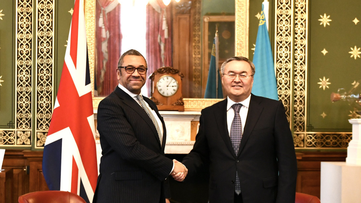 Kazakh, British FMs hold session of strategic dialogue