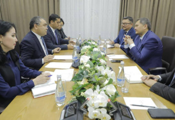 Саясат Нұрбек Өзбекстанның инновациялық даму министрімен кездесті