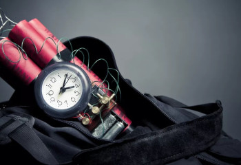 Қарағандыда 12 мектепке жарылғыш зат қойылғаны туралы хабарлама тарады