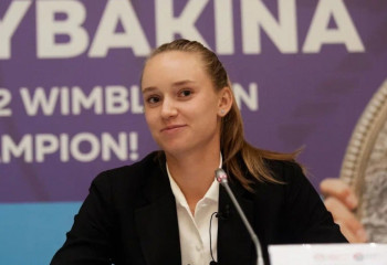 Elena Rybakina wins national sports award