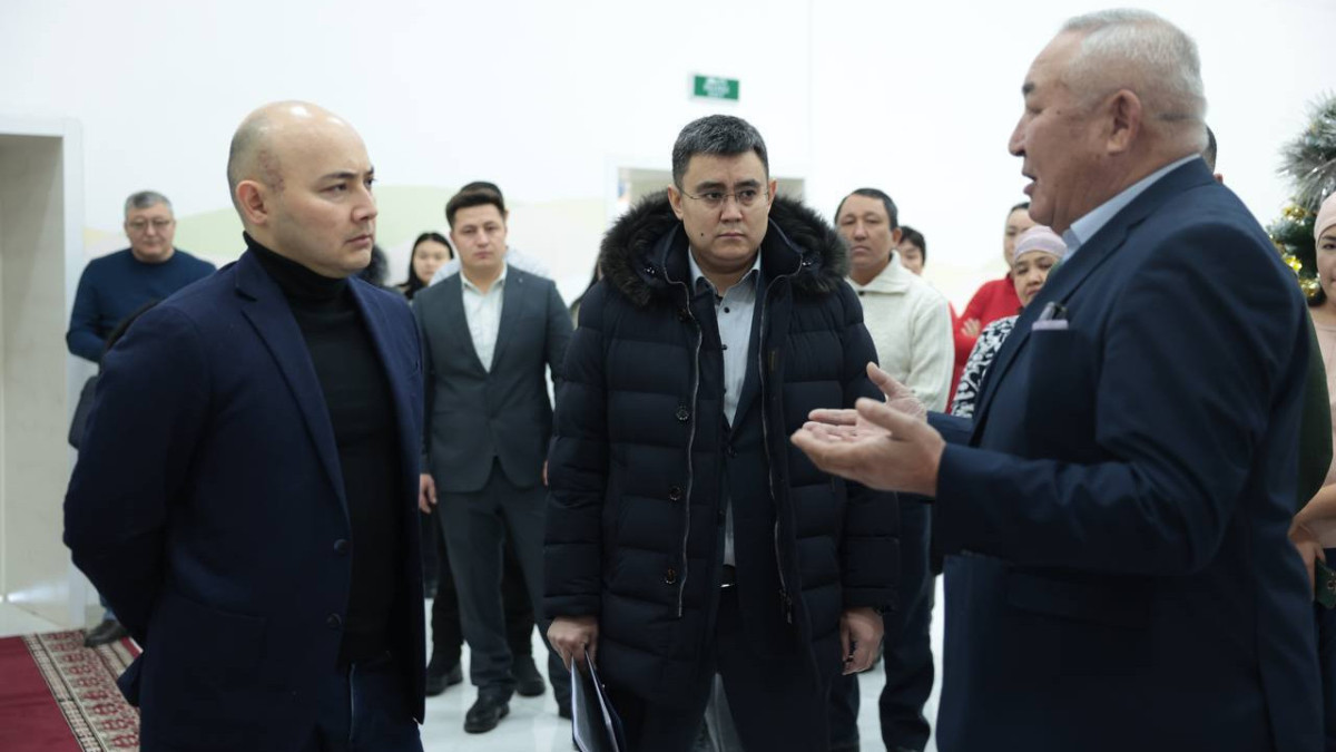Алибек Куантыров провел встречу с жителями области Жетісу