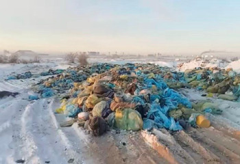 50 кубометров медотходов нашли возле вокзала «Нурлы жол» в Астане