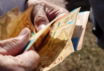 Базовую пенсию увеличат в Казахстане