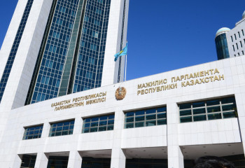 Парламент Елбасыға қатысты заңның күшiн жою туралы құжатты қарайды