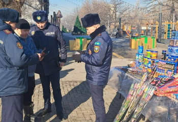 Алматыда 2 центнер заңсыз пиротехника тәркіленді