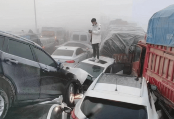 В Китае произошло ДТП с участием 200 автомобилей