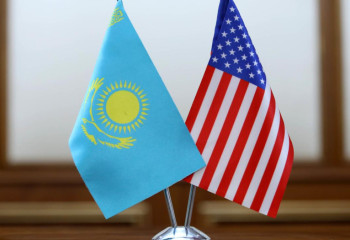 Қорғаныс министрлігінде АҚШ елшісімен хаттамалық кездесу өтті