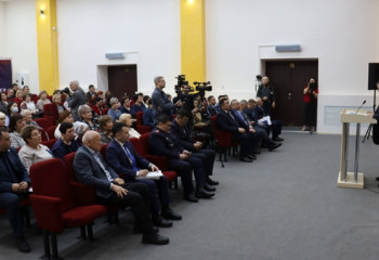 Рудничане, вы все научились критиковать – аким ответил на замечания горожан