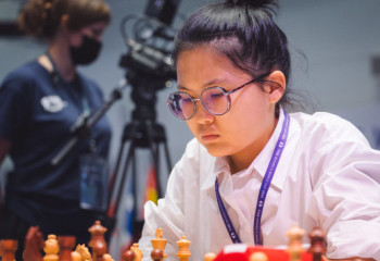 Мемлекет басшысы Бибісара Асаубаеваны құттықтады