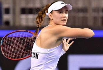 Елена Рыбакина узнала свою первую соперницу в новом году