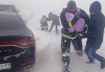 В Жамбылской области продолжают спасать людей из снежного плена