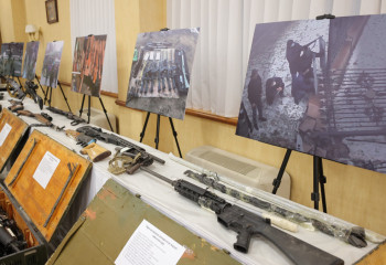 «Қаңтар оқиғасы»: Мәжіліс отырысында көрме ұйымдастырылды