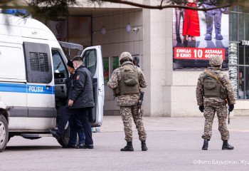 Свыше 400 млн тенге выделили семьям пострадавших сотрудников во время январских событий