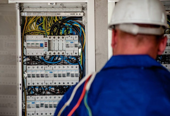 На заводе «АрселлорМиттал Темиртау» убило током сотрудника подрядной организации