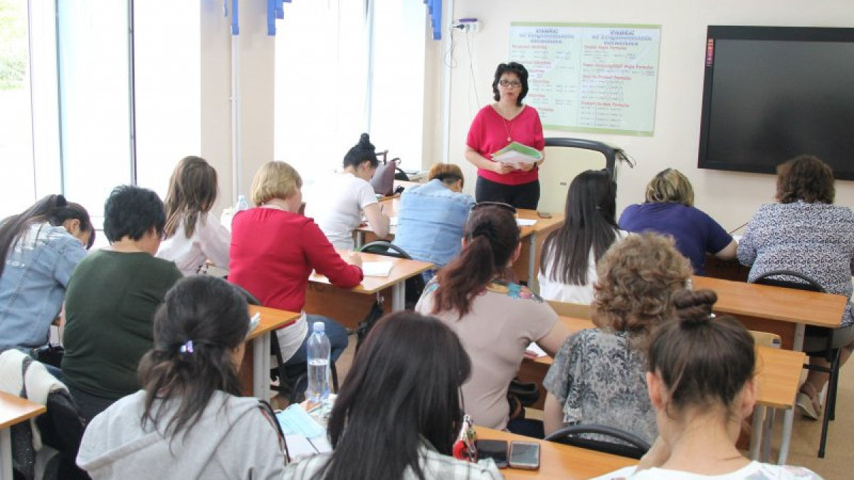 Salary of Kazakh educators and teachers  increased by 25%