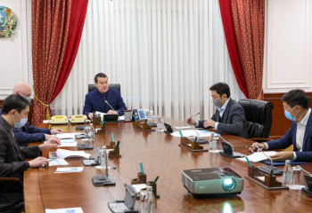 Әлихан Смайылов  жанар-жағармаймен қамтамасыз ету жөнінде кеңес өткізді