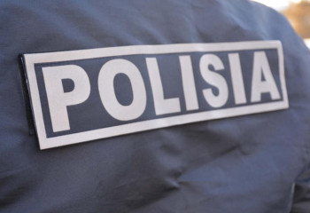 Полицейские спасли мужчину от прыжка с 24-го этажа в Астане