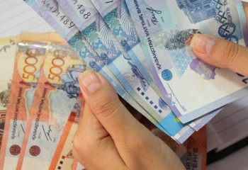 Әлеуметтік қызметкерлердің жалақысы көтерілді