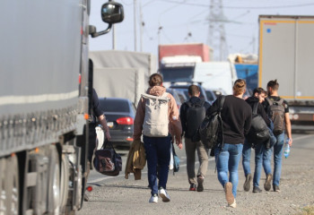 Қазақстанда өзге ел азаматтары тұрақты тіркеусіз қанша уақыт жүре алады?