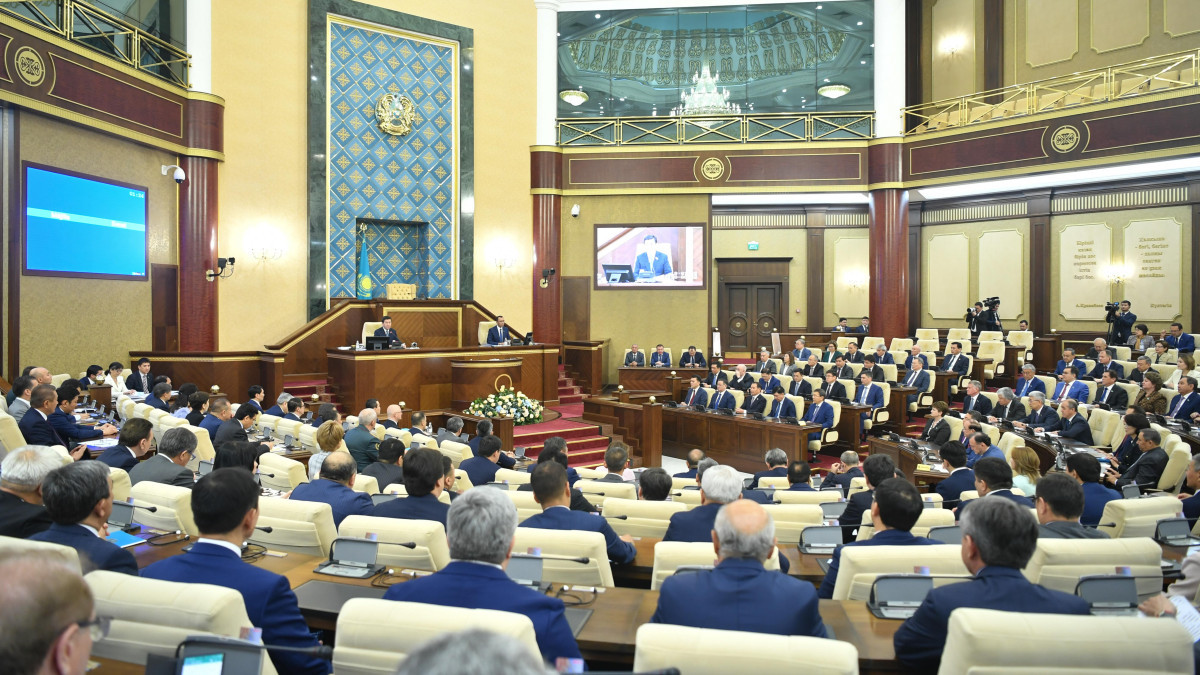 Совместное заседание палат Парламента РК состоится 13 января